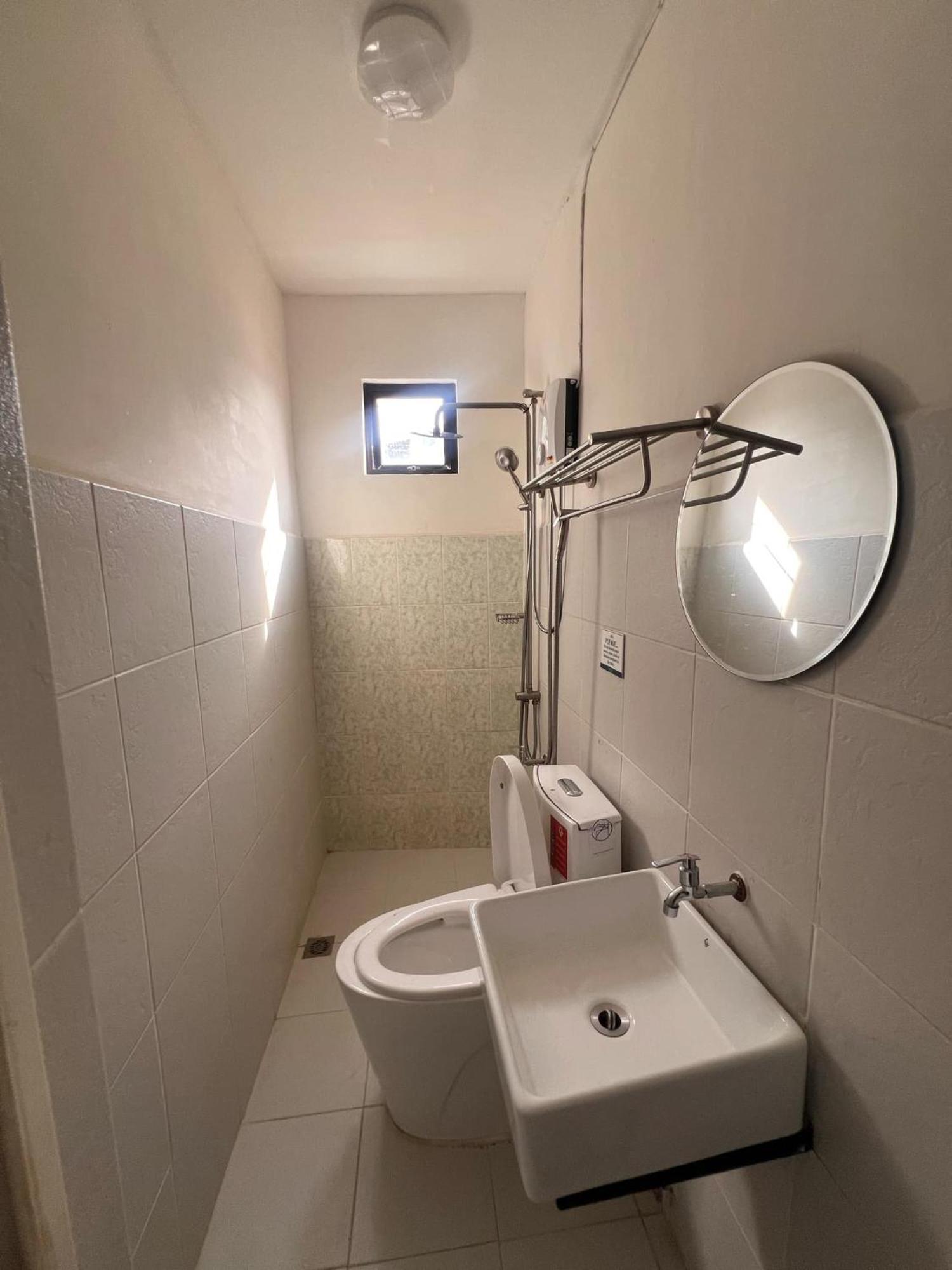 Aj Tourist Inn Корон Экстерьер фото