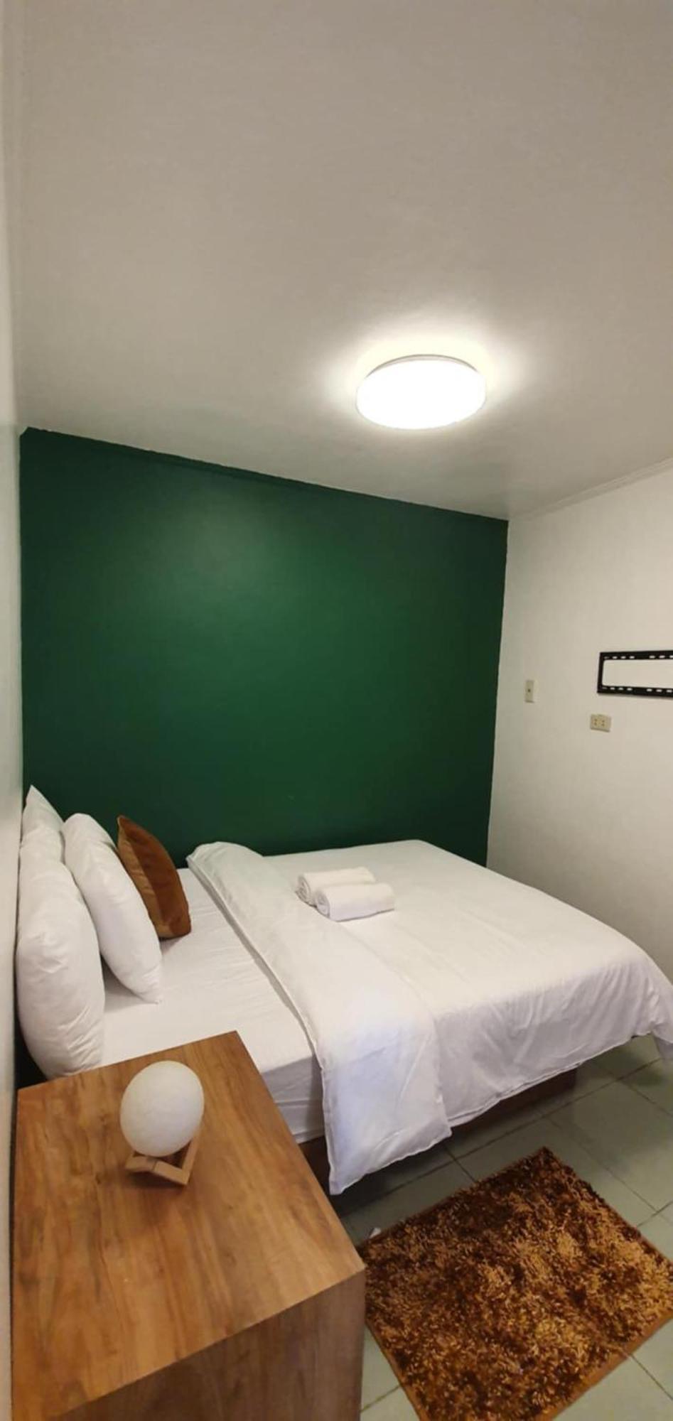 Aj Tourist Inn Корон Экстерьер фото