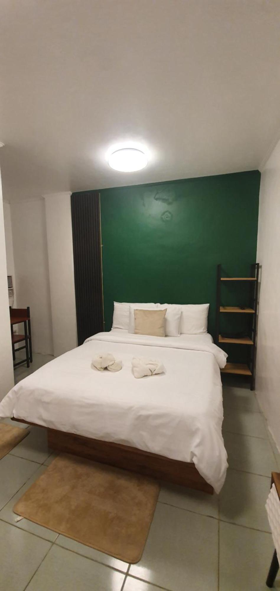 Aj Tourist Inn Корон Экстерьер фото